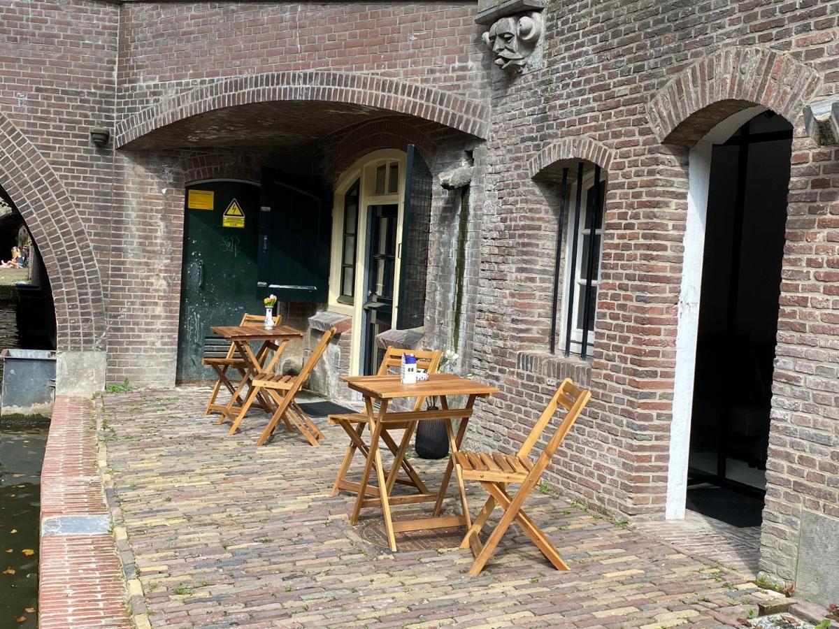 Bed and Breakfast Slapen Onder De Dom Utrecht Esterno foto