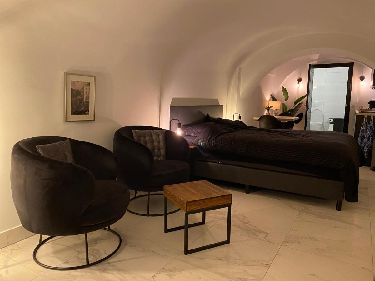 Bed and Breakfast Slapen Onder De Dom Utrecht Esterno foto