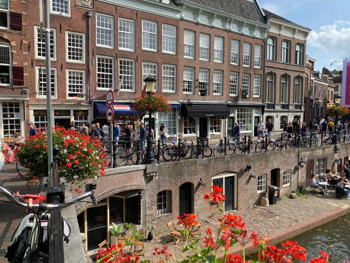 Bed and Breakfast Slapen Onder De Dom Utrecht Esterno foto