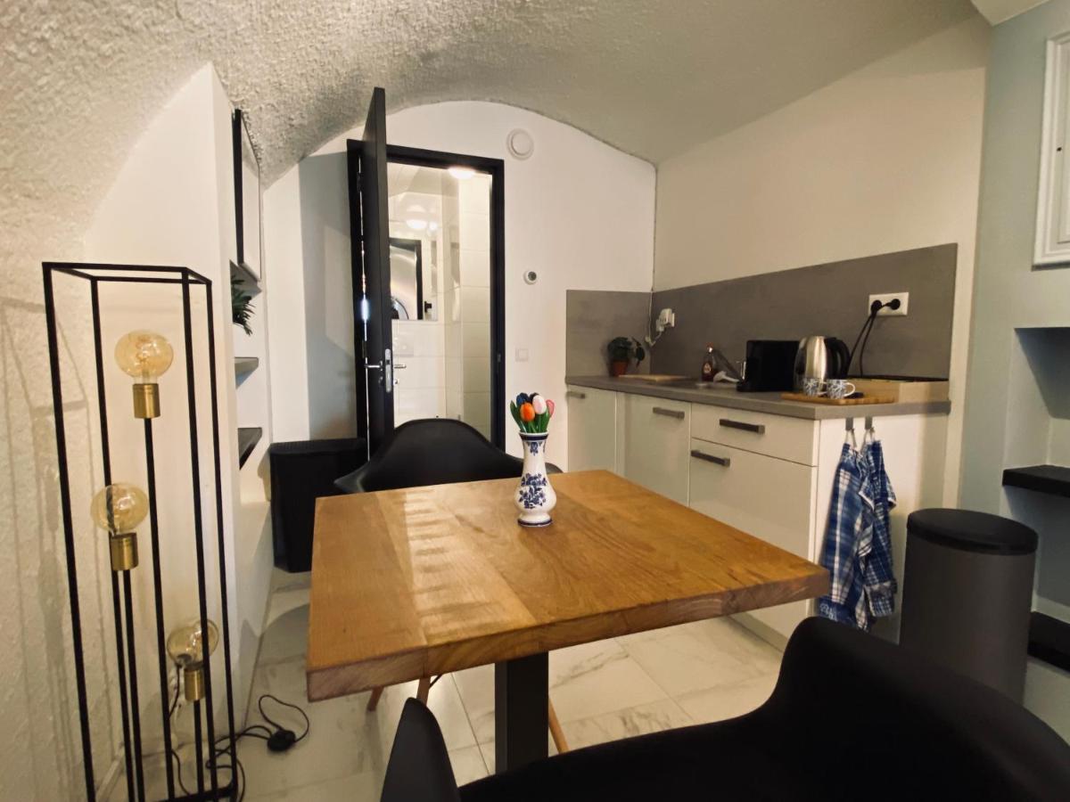 Bed and Breakfast Slapen Onder De Dom Utrecht Esterno foto